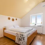 Lovely Home In Murvica Ferienhaus *