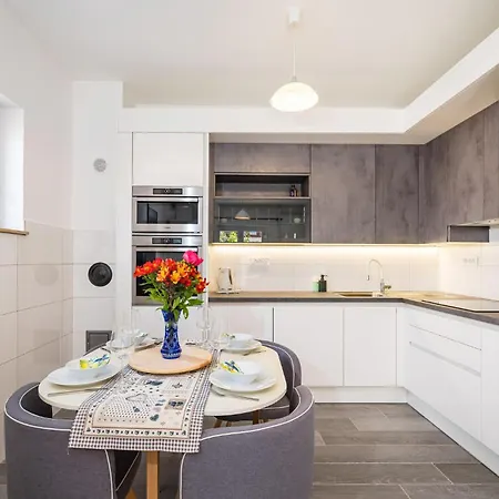 Pet Friendly In With Kitchen Murvica (Policnik)