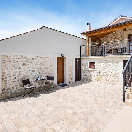 6 Bedroom In Murvica (Policnik)