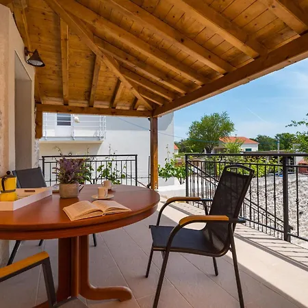 Ferienhaus Pet Friendly In With Kitchen *