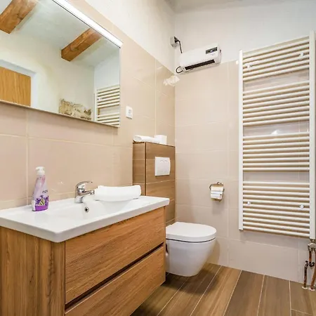 Ferienhaus Lovely In