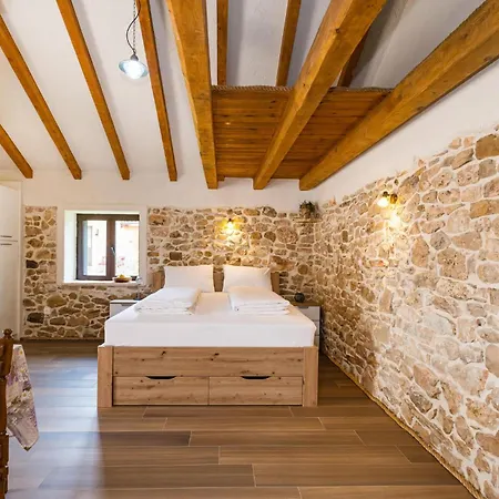 Pet Friendly In With Kitchen Murvica (Policnik)