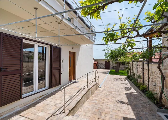 6 Bedroom In * Murvica (Policnik)